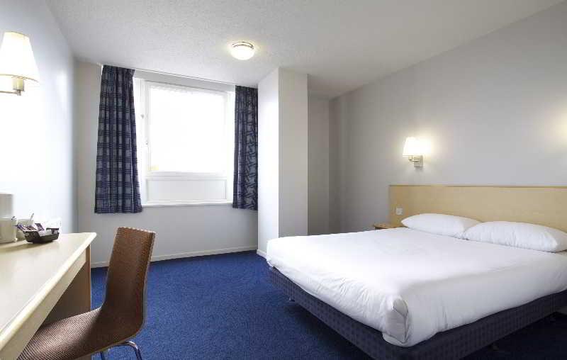 Travelodge Birmingham Central Экстерьер фото