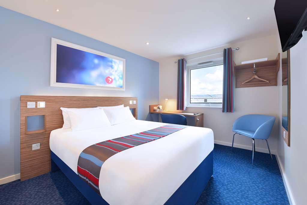 Travelodge Birmingham Central Номер фото